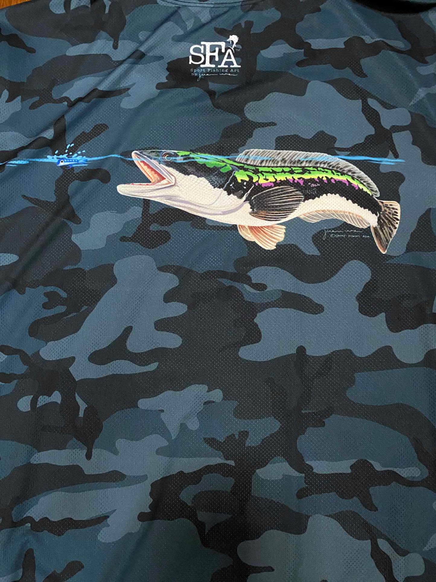 Giant Snakehead Ultra-lightweight T-shirt